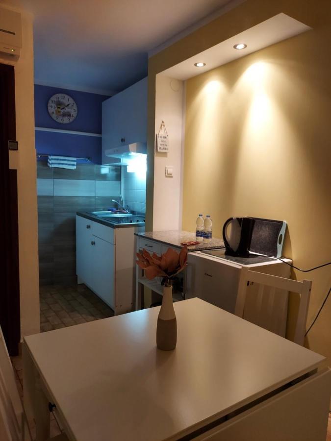Terra Apartments ไพราน ภายนอก รูปภาพ