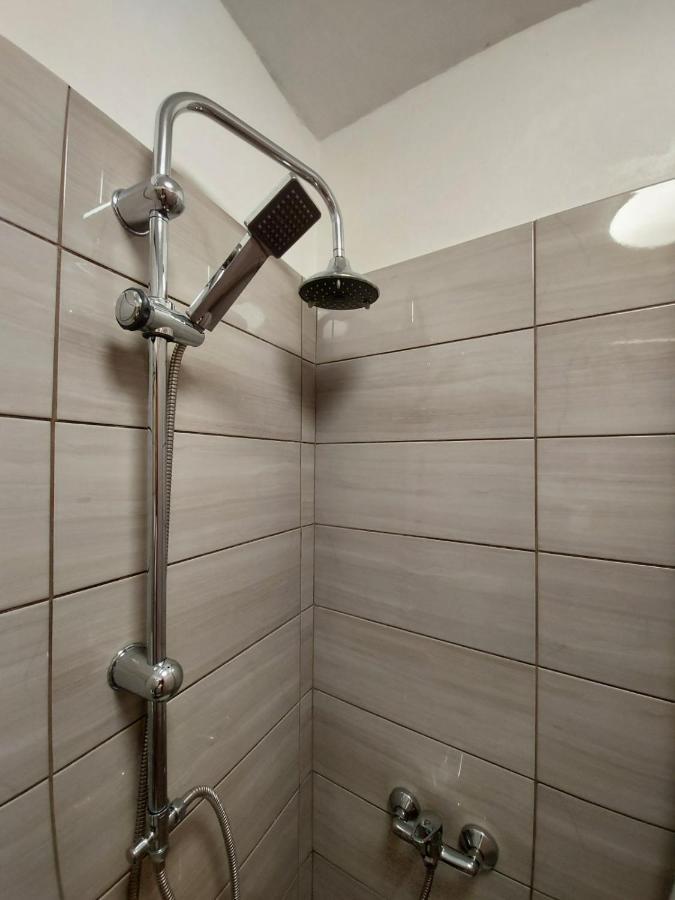 Terra Apartments ไพราน ภายนอก รูปภาพ