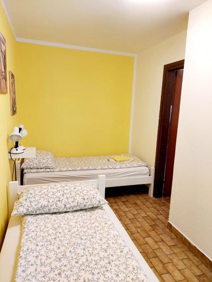 Terra Apartments ไพราน ภายนอก รูปภาพ