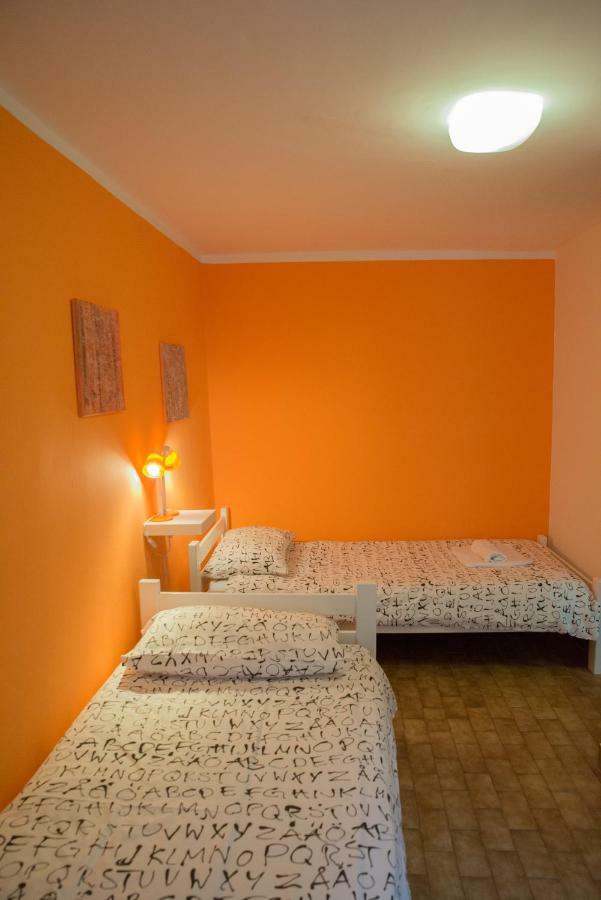 Terra Apartments ไพราน ภายนอก รูปภาพ